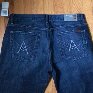 ⭐️SALE⭐️New with tags seven for all mankind